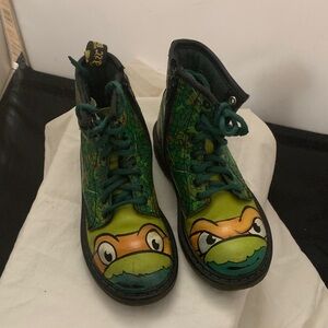 Dr. Martens Kids Green Ninja Boots